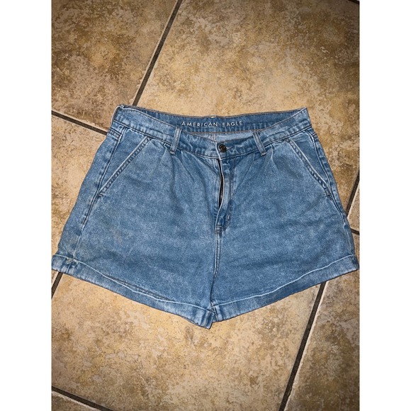 American Eagle Outfitters Pants - American Eagle Mom Shorts Size 8